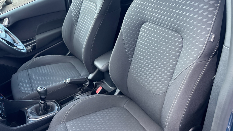 Ford Fiesta 1.0 EcoBoost Hybrid mHEV 125 Titanium 5dr Petrol Hatchback